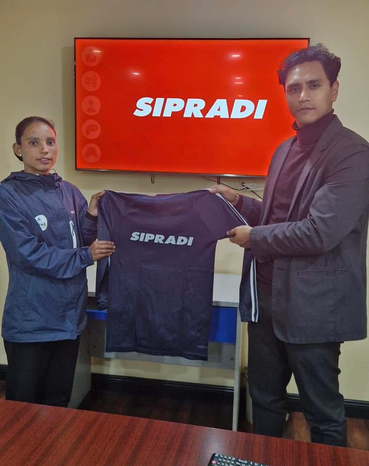 खेलकुद सामाग्री हस्तान्तरण